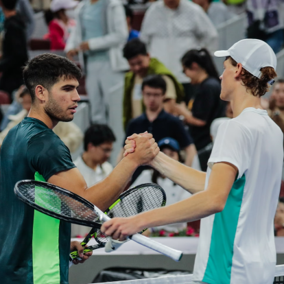 Alcaraz και Sinner επιστρέφουν σε μία επική μονομαχία για 6 εκατομμύρια ευρώ, ζωντανά στο Netflix