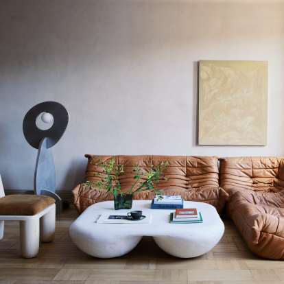 Ο απόλυτος οδηγός για να καθαρίσουμε σωστά τον καναπέ μας 