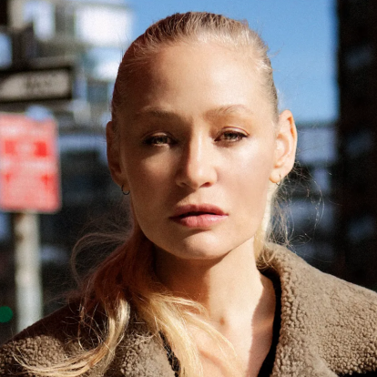 Ποια ήταν η στιλίστρια και fashion editor Melanie Ward που έφυγε από τη ζωή;