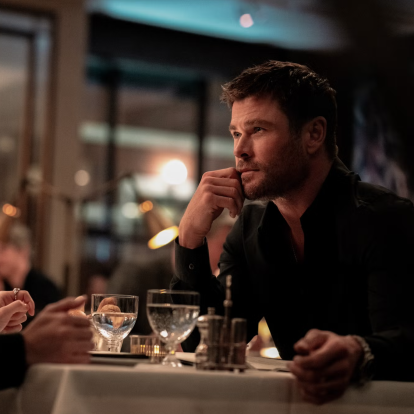 Chris Hemsworth, Halle Berry, Mark Ruffalo και Barry Keoghan πρωταγωνιστούν στη νέα ταινία 'Crime 101'