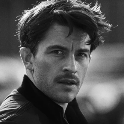 Jonathan Bailey: Αυτός είναι ο πιο sexy άνδρας για το 2025 σύμφωνα με το People