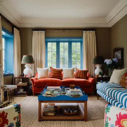 Τα βαμμένα πλαίσια ενός χώρου είναι το νέο μυστικό της κομψής διακόσμησης