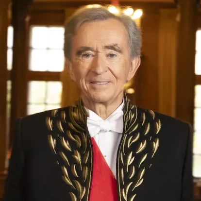 O Bernard Arnault έγινε και επίσημα μέλος ﻿στην 'Académie des Sciences Morales et Politiques'
