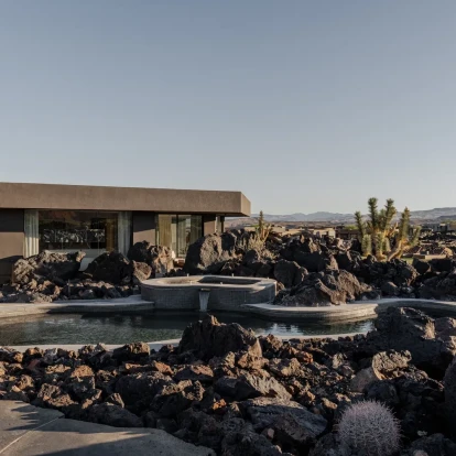 Το Rock House στη Γιούτα αποκαλύπτει πώς η σύγχρονη αρχιτεκτονική μπορεί να συνομιλεί με την άγρια φύση