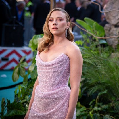 Οι Scarlett Johansson, Cate Blanchett και Joseph Gordon-Levitt στο πλευρό του Hollywood που βάζει όρια στην Τεχνητή Νοημοσύνη