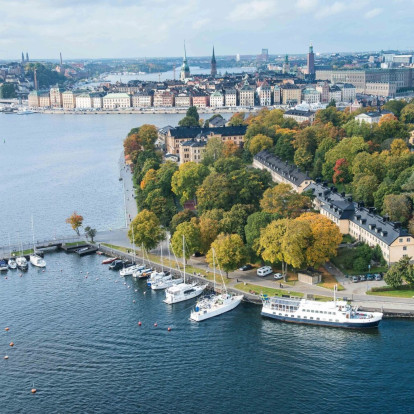 Ζήσαμε τη μαγεία της Στοκχόλμης αυτή την εποχή και αποκαλύπτουμε γιατί ξεχωρίζει ως προορισμός