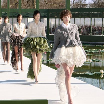 Dior FW26: Οι τάσεις που θα μας απασχολήσουν το επόμενο φθινόπωρο από την ξεχωριστή collection του Jonathan Anderson