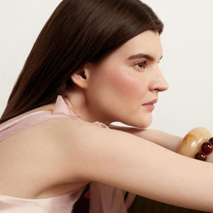 Μύθος ή αλήθεια: Είναι τελικά το Face Taping η απάντηση στην εξόντωση των ρυτίδων;