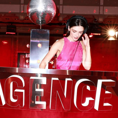 Les Filles: Το all-female DJ collective που δίνει ρυθμό στη σύγχρονη fashion και event σκηνή