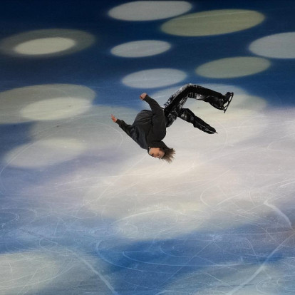 Η εντυπωσιακή χορογραφία στον πάγο του Ilia Malinin στο Exhibition Gala των Χειμερινών Ολυμπιακών Αγώνων Milano-Cortina 2026