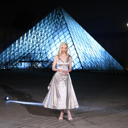Οι εμφανίσεις που ξεχώρισαν στο «The Grand Dîner du Louvre» στη γαλλική πρωτεύουσα