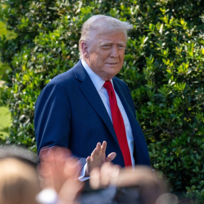 O Trump ξεπέρασε ξανά τον εαυτό του αλλά το σεξιστικό του «αστείο» δεν έμεινε αναπάντητο...