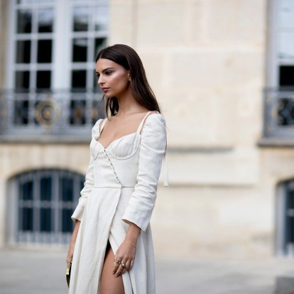 Peekaboobs: Η νέα τάση που κολακεύει το γυναικείο στήθος