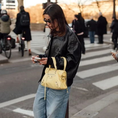 Οι πιο κομψές τάσεις του street style που ξεχώρισαν στην Paris Fashion Week
