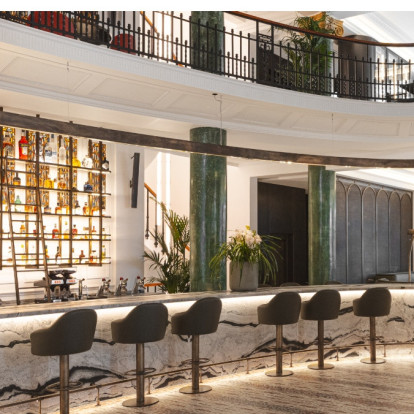 Στο ιστορικό κτίριο Ρούσβελτ ανοίγει τις πόρτες του το πολυαναμενόμενο Clochard by Alpha