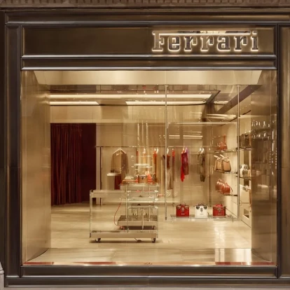 Η Ferrari Style εγκαινιάζει το flagship κατάστημά της στην Old Bond Street του Λονδίνου