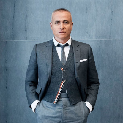 Ο Thom Browne στον καναπέ του Fashion Neurosis για το στιλ, την ταυτότητα και την γκρι αισθητική
