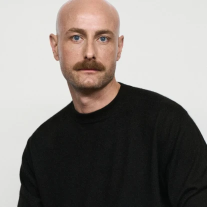 Ποιος είναι ο Drew Henry που αναλαμβάνει τη θέση του creative director στον οίκο Courrèges;