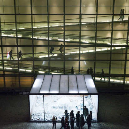 Το συγκινητικό «αντίο» του ΝΕΟΝ, του πολιτιστικού οργανισμού που άλλαξε την Αθήνα