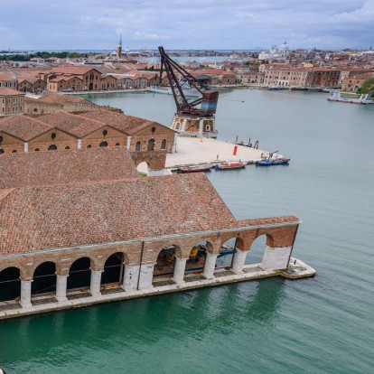 61η Μπιενάλε Βενετίας: Οι σημαντικότερες εκθέσεις που κεντρίζουν ήδη το ενδιαφέρον μας