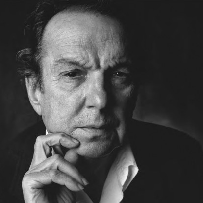 Έφυγε από τη ζωή ο θρυλικός σκηνογράφος Ντιν Ταβουλάρης