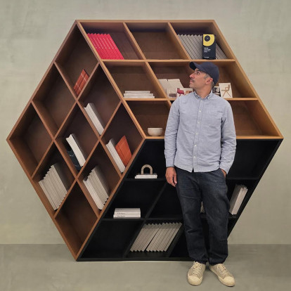 SKG Stories: Ο industrial designer Γιώργος Μπόσνας παρουσίασε τη δουλειά του στην πρωτεύουσα του σχεδιασμού, το Μιλάνο, και βάζει πλώρη για τα επόμενα βήματά του
