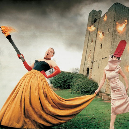 Isabella Blow & Alexander McQueen: Μια αξεπέραστη φιλία από τον χώρο της μόδας επιστρέφει στη μεγάλη οθόνη