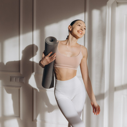 Οι καλύτερες ασκήσεις pilates για επίπεδη κοιλιά το καλοκαίρι