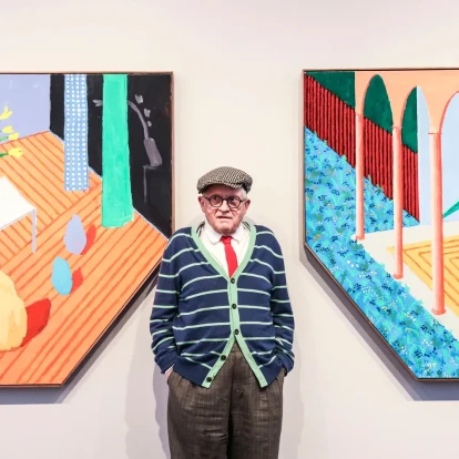 David Hockney: Έφυγε από τη ζωή στα 88 του ο σπουδαίος καλλιτέχνης που άλλαξε για πάντα τη σύγχρονη τέχνη