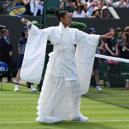 Η Naomi Osaka μετέτρεψε το court του Wimbledon σε πασαρέλα