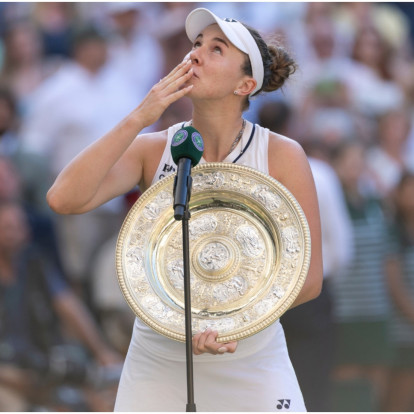 Η Λίντα Νοσκόβα κατέκτησε το Wimbledon και άνοιξε ένα νέο κεφάλαιο στο παγκόσμιο τένις