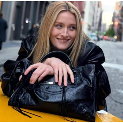 4 iconic designer bags που επιστρέφουν δυναμικά τον φετινό χειμώνα