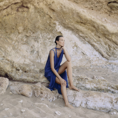 A Gentle Season: Το νέο editorial της LOLA αποτυπώνει την ήρεμη εκδοχή της καλοκαιρινής πολυτέλειας