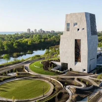 Ξεναγούμαστε στο νέο Obama Presidential Center στο Σικάγο και μαθαίνουμε τα μυστικά πίσω από κάθε δωμάτιο