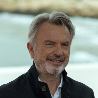 Έφυγε από τη ζωή ο εμβληματικός ηθοποιός Sam Neill σε ηλικία 78 ετών