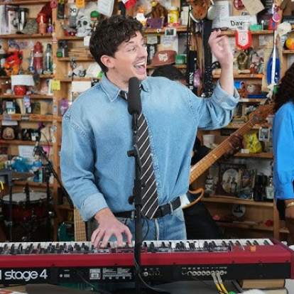 Ο Charlie Puth είναι ο νέος καλεσμένος του Tiny Desk Concert