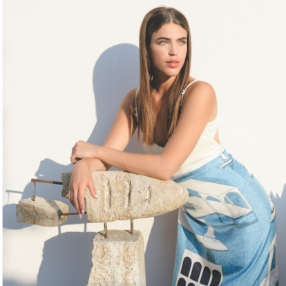 MANTILITY: Η πρώτη ελληνική Silk Gallery μετατρέπει το μεταξωτό μαντίλι σε συλλεκτικό έργο
