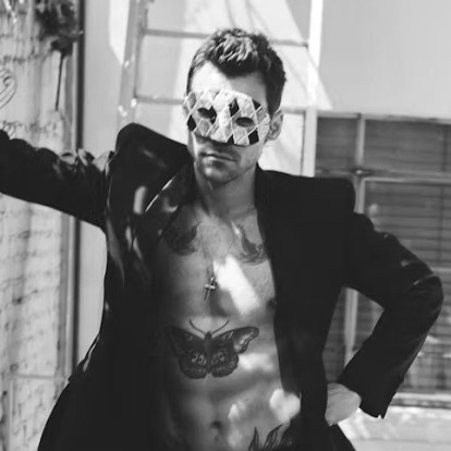 Ο Harry Styles μας υπενθυμίζει γιατί θεωρείται ένας από τους πιο iconic καλλιτέχνες της εποχής