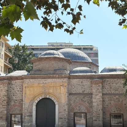 Το Αλκαζάρ επιστρέφει στη Θεσσαλονίκη: Η Λίνα Μενδώνη αποκάλυψε το νέο πρόσωπο του ιστορικού μνημείου