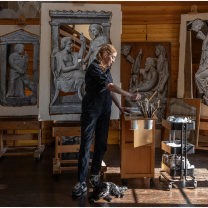 Η Gagosian παρουσιάζει στην Αθήνα νέα γλυπτά και ζωγραφικά έργα της Αμερικανίδας εικαστικού Rachel Feinstein