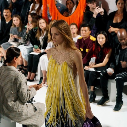 Η πιο παιχνιδιάρικη τάση που πρέπει να υιοθετήσετε φέτος   