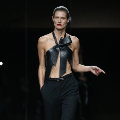 Paris Fashion Week: Tom Ford, Stella McCartney, Acne Studios, Dries Van Noten και Balmain γράφουν το νέο κεφάλαιο της μόδας
