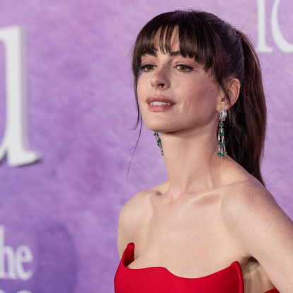 Μόλις ανακαλύψαμε τα πιο hot diet & fitness tips της Anne Hathaway για μία καλλίγραμμη σιλουέτα