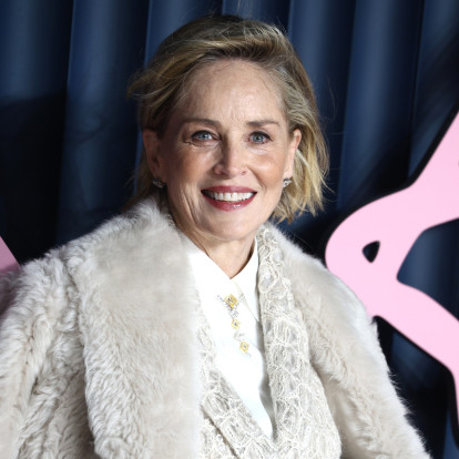 Η Sharon Stone «επιστρέφει» στους πιο εμβληματικούς ρόλους της