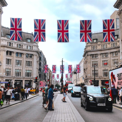 Oxford Street: Το τέλος μιας εποχής για τον πιο διάσημο shopping δρόμο του Λονδίνου