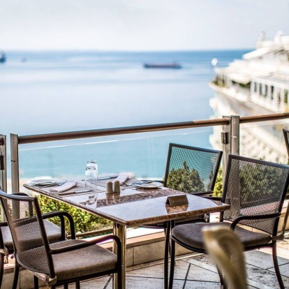 8+1 ταράτσες με υπέροχη θέα για κάθε ώρα της ημέρας 