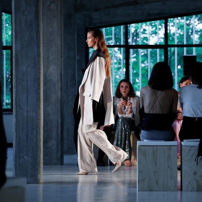 Δείτε την πρώτη εντυπωσιακή Resort συλλογή της Max Mara