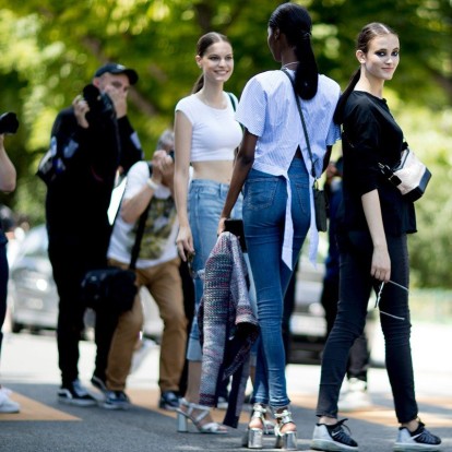 Skinny jeans: τα 5+1 πιο συχνά λάθη που κάνετε όταν τα φοράτε