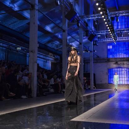 Αυτή είναι η ιδανική εποχή για να υιοθετήστε το punk στιλ