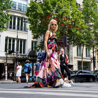 Τα flat shoes για να συνδυάσετε τα καλοκαιρινά σας φορέματα